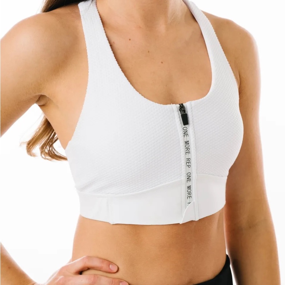 Zyia Active White Polka Front Zip Racerback Adjustable All Star Bra